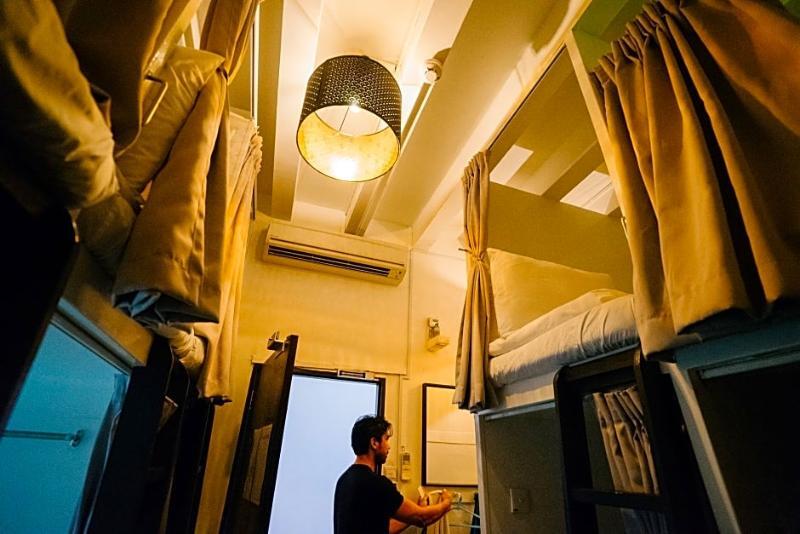 Hotel kapsul Draper Startup House For Entrepreneurs Singapura
