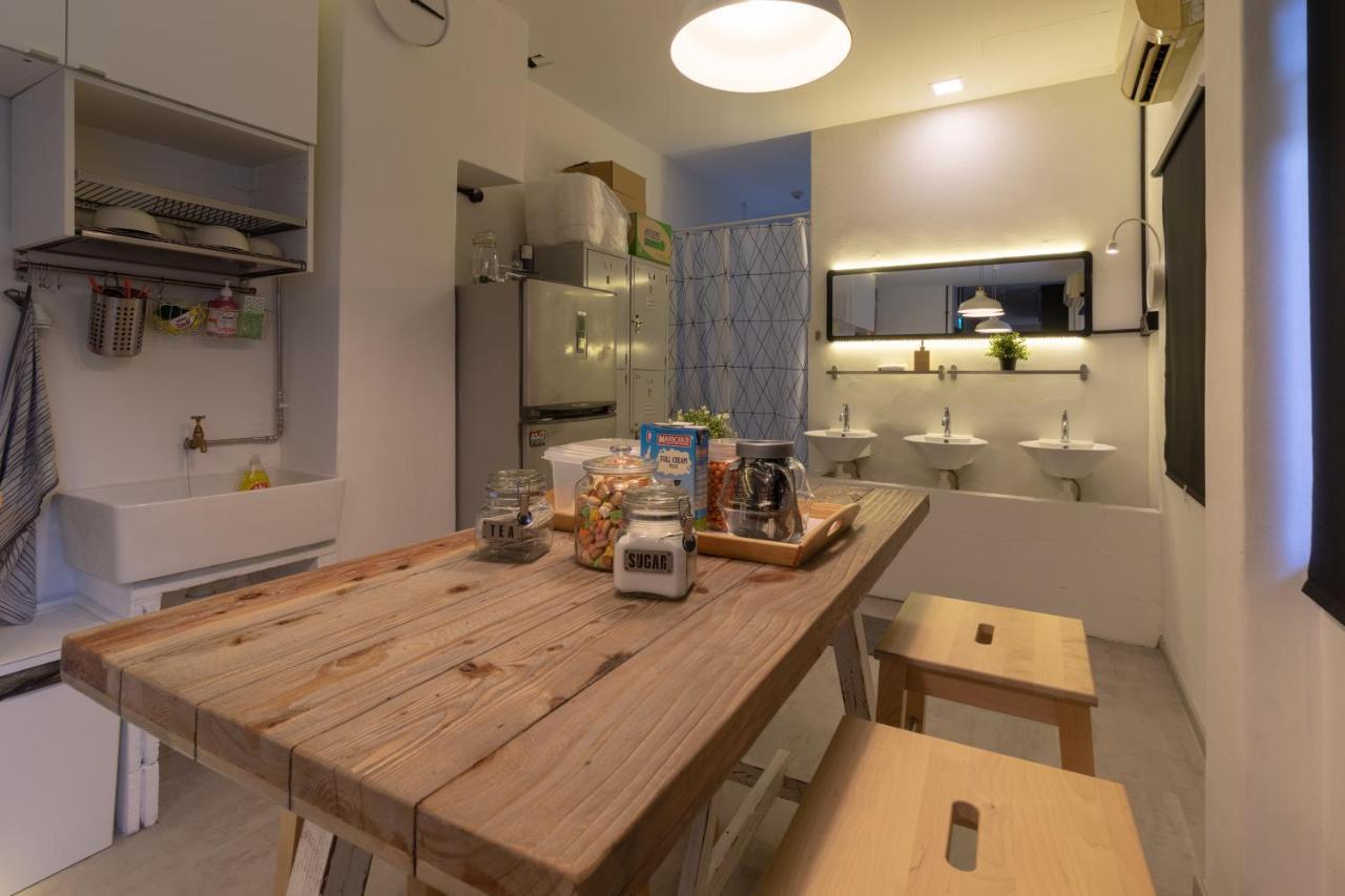 The11room Capsule hotel Singapore