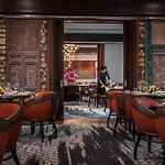 Four Seasons Hotel Singapore