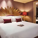 The Scarlet Singapore