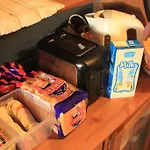 Backpacker\'S Hostel @ The Little Red Dot