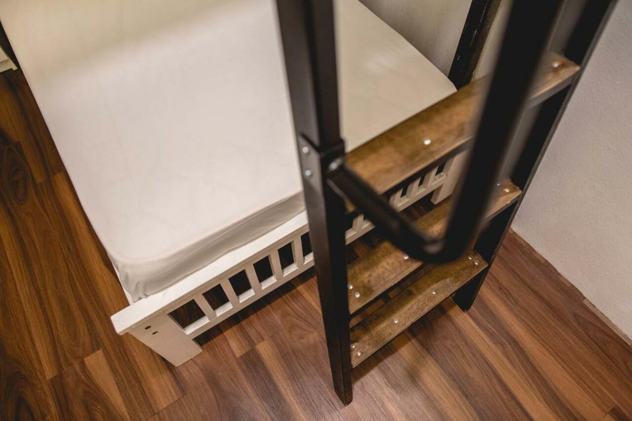 Jamilla Boutique Capsule hotel Singapore