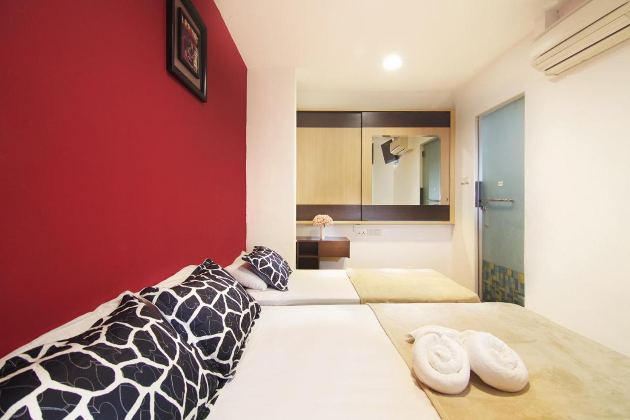 Tai 2* Singapore