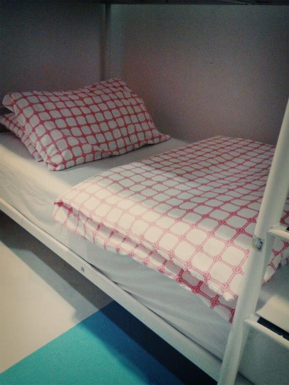 Drop Hostel
