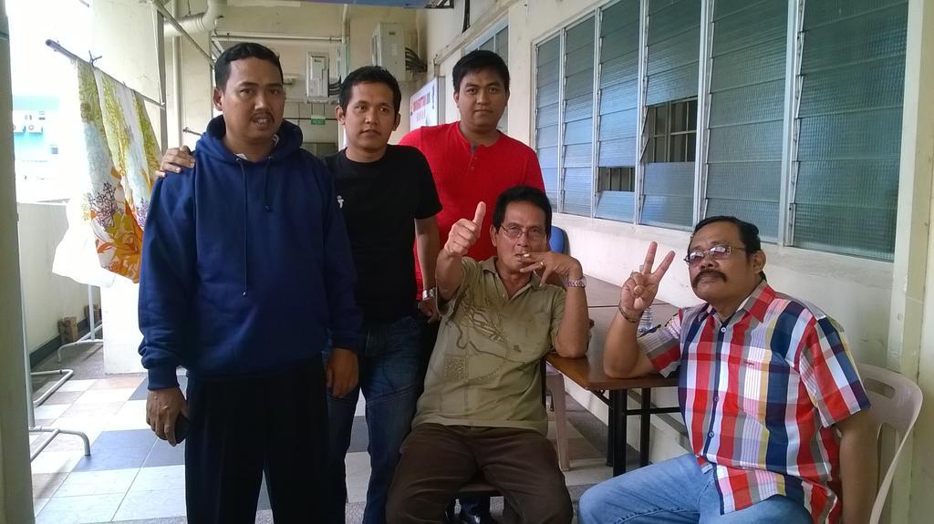 Manhanttan Hotel *
