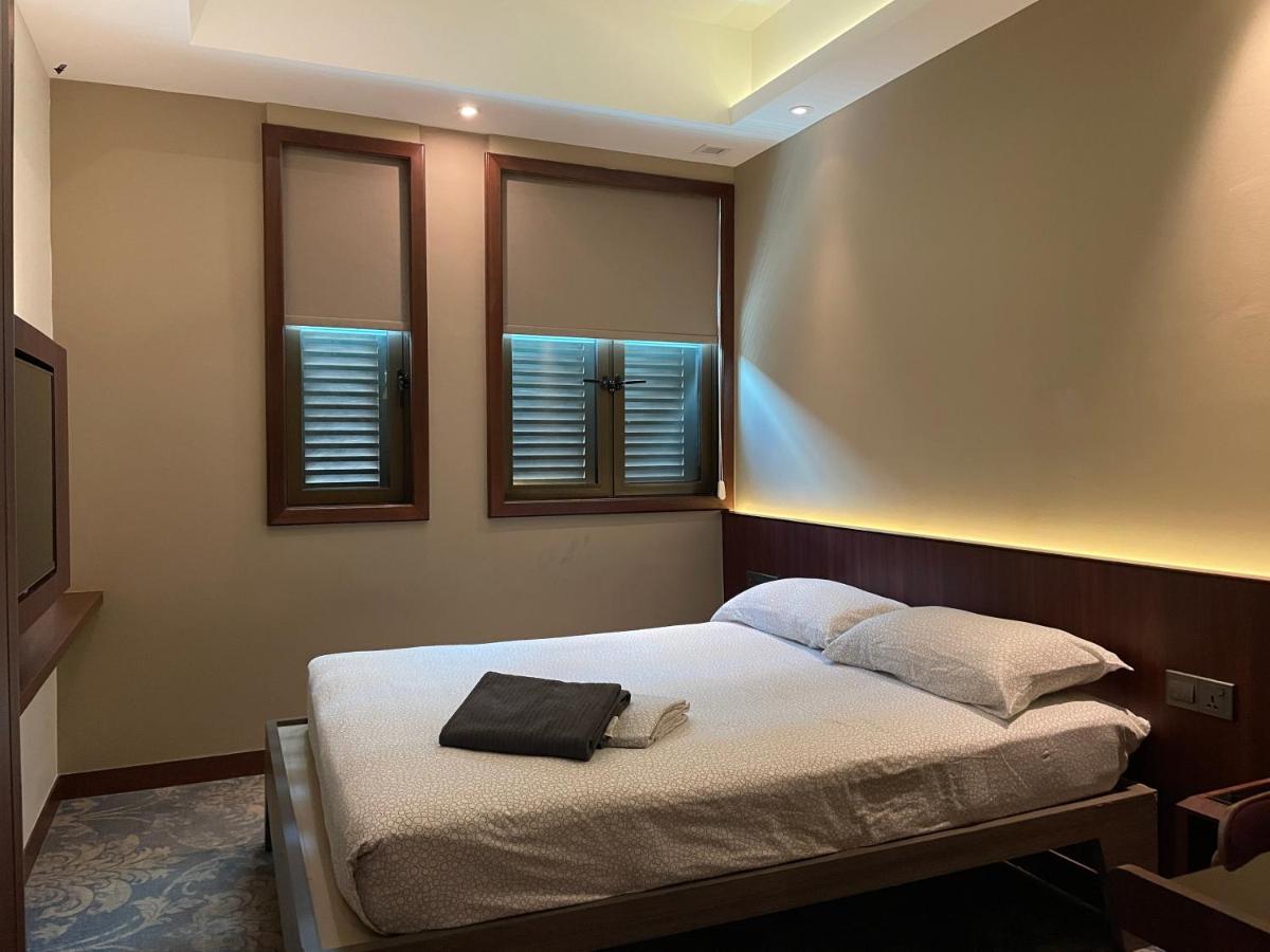 Am Hotel