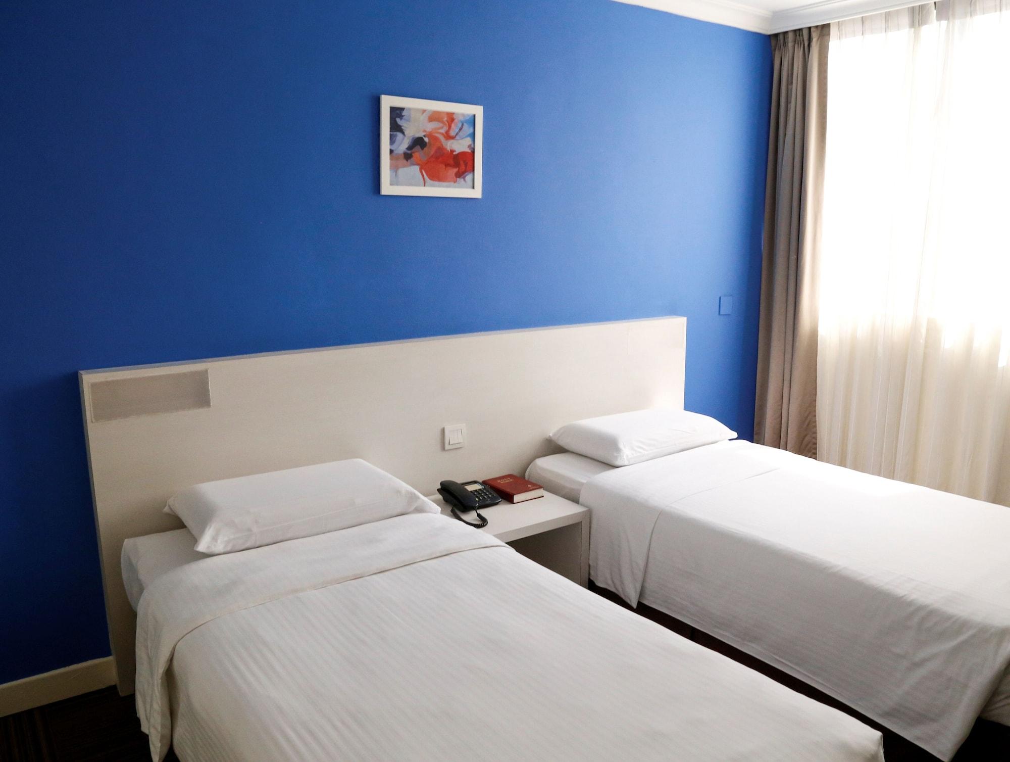 Ymca One Orchard Hotel 3*
