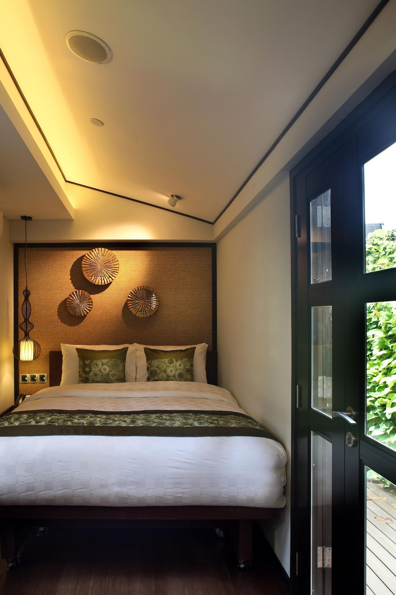 Clover 33 Jalan Sultan 4*
