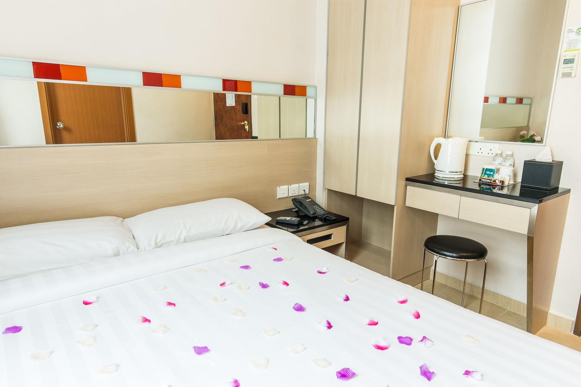 Hotel Fragrance - Oasis Singapore