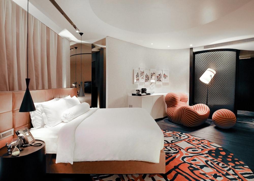Naumi Hotel 5*