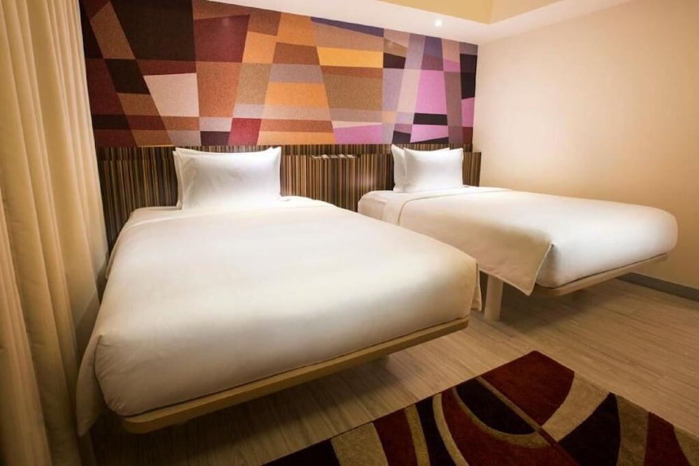 Genting Jurong 4* Singapore