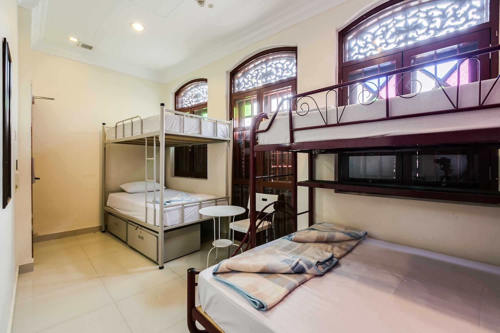 Mitraa Hostel