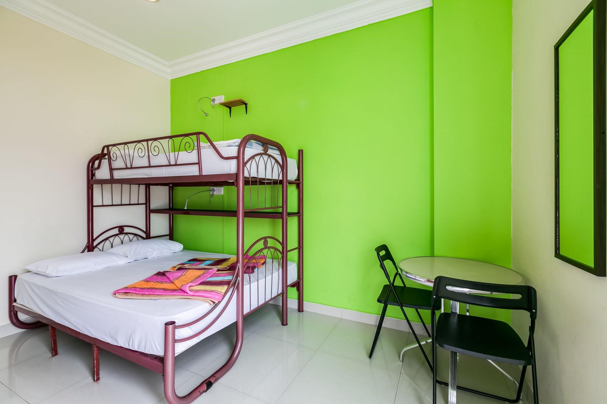 Mitraa Hostel Singapore