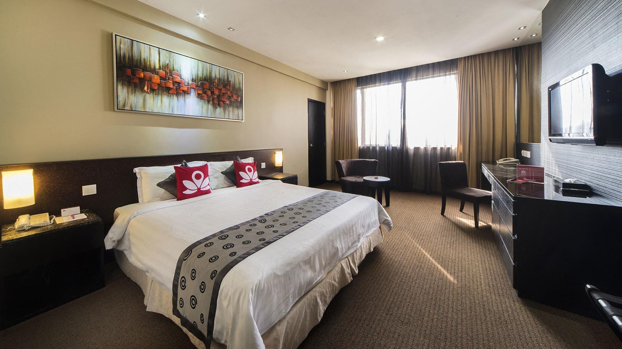 Zen Novena Hotel 4*