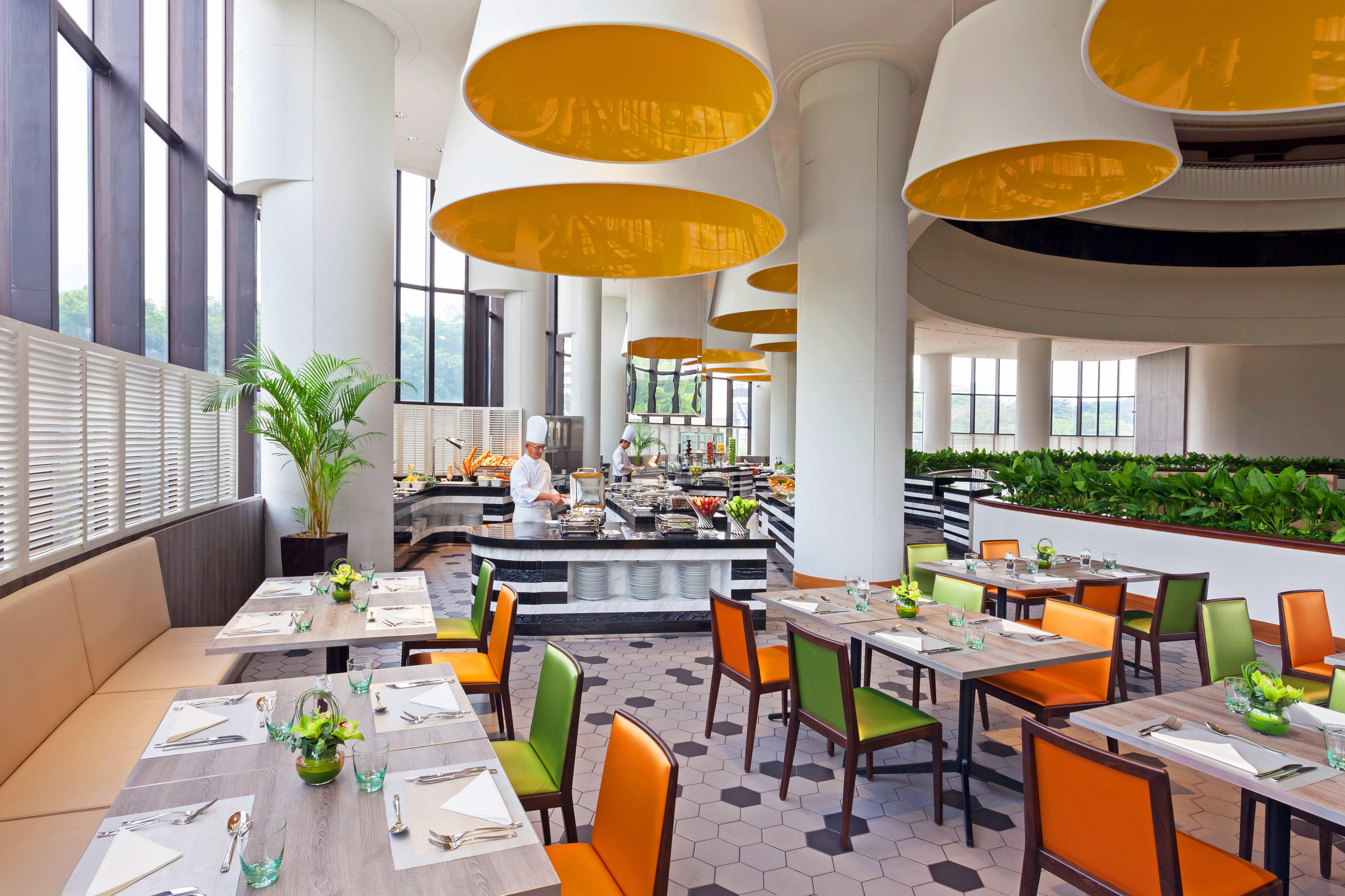 Holiday Atrium By Ihg Hotel 4*