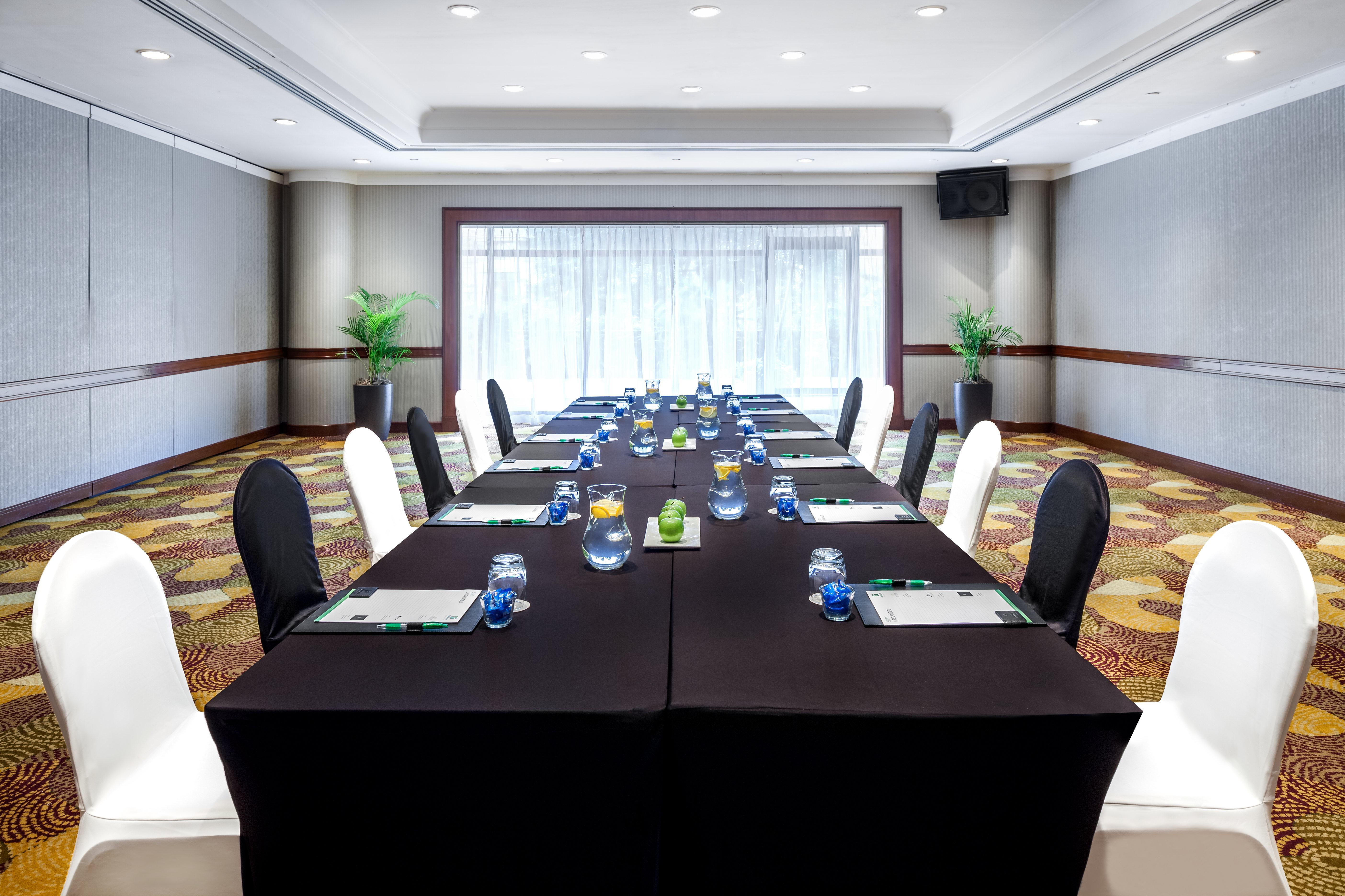 Holiday Atrium By Ihg Hotel Singapore