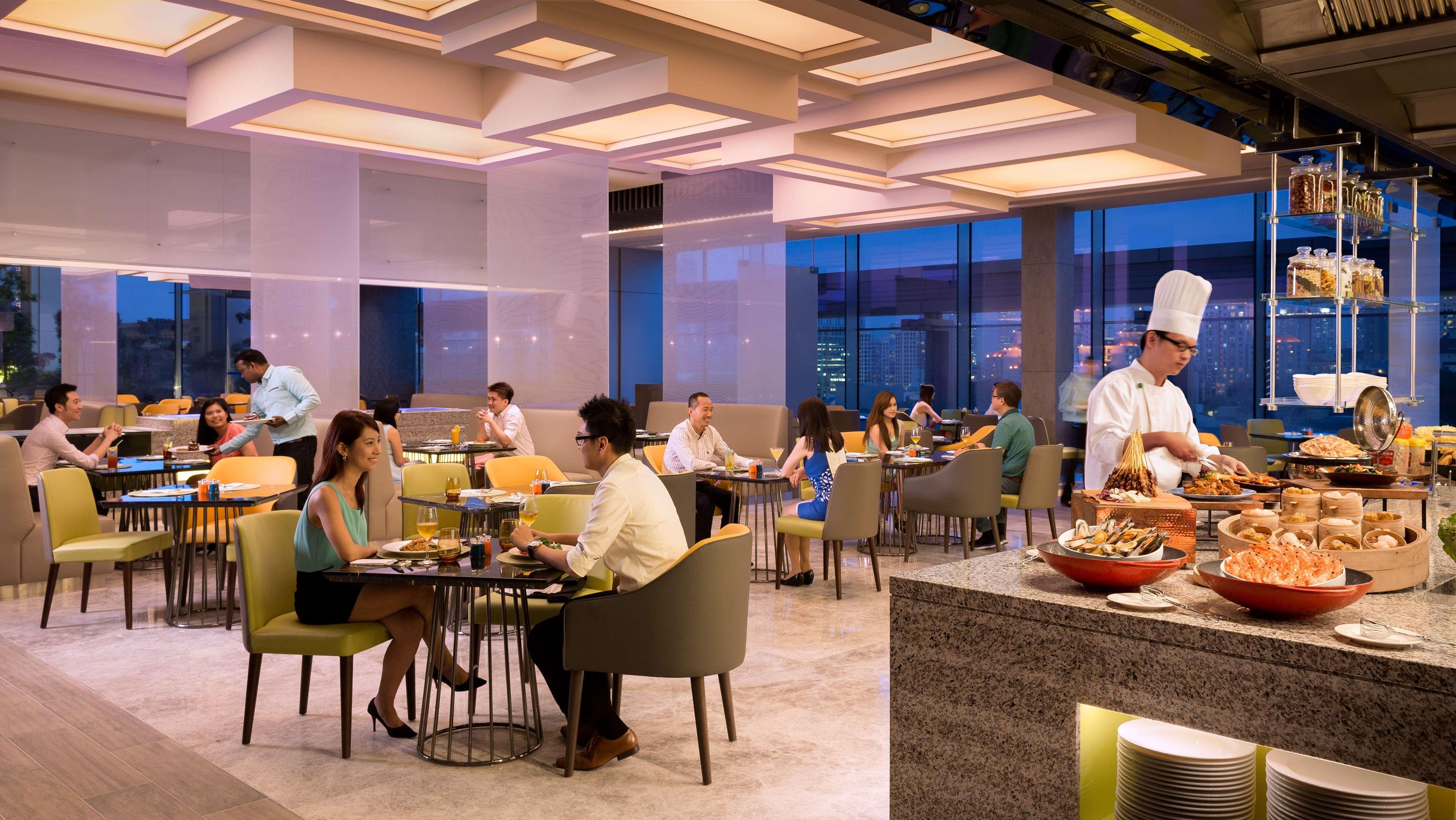 Hotel Jen Orchardgateway By Shangri-la 4*