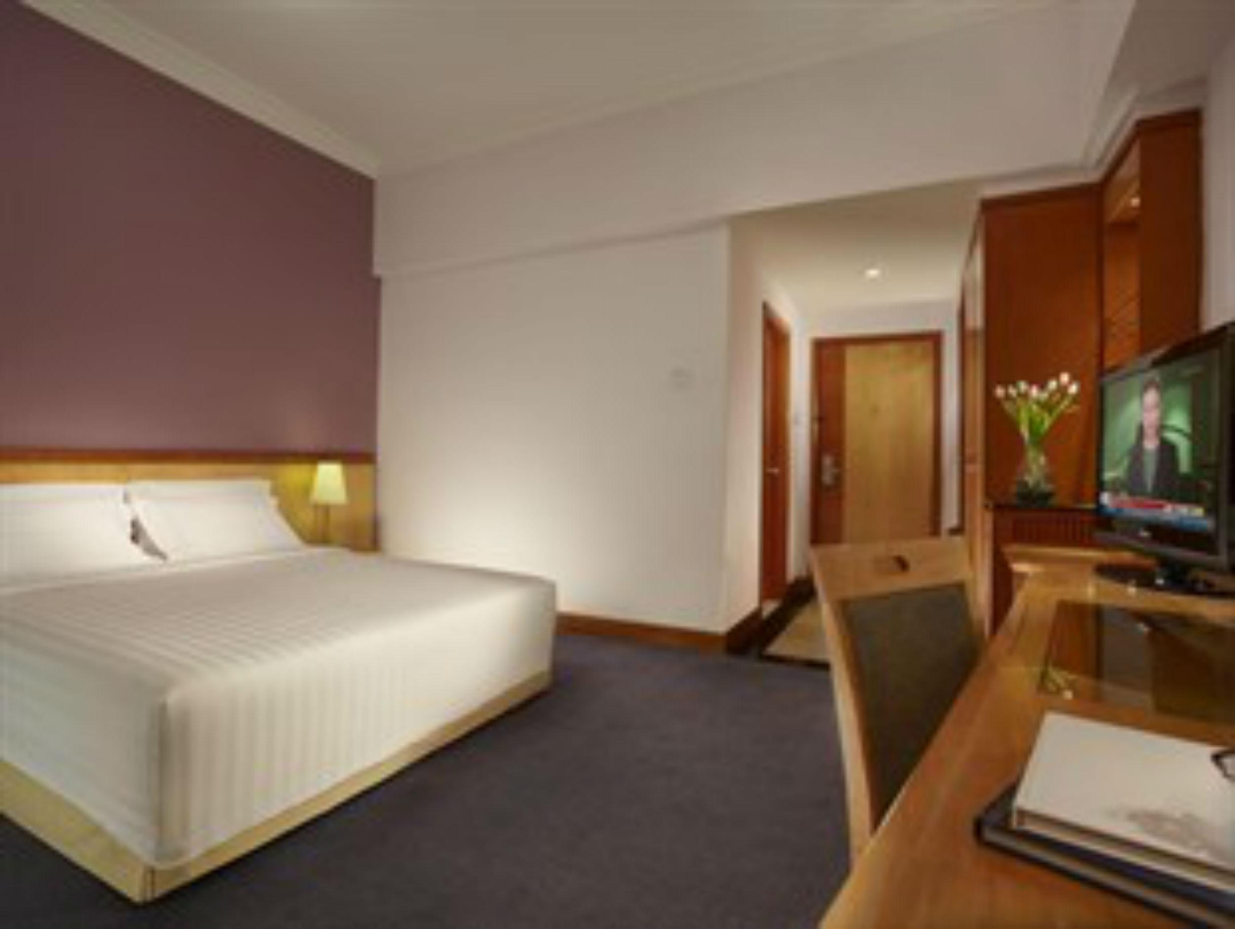 Furama Riverfront Hotel Singapore