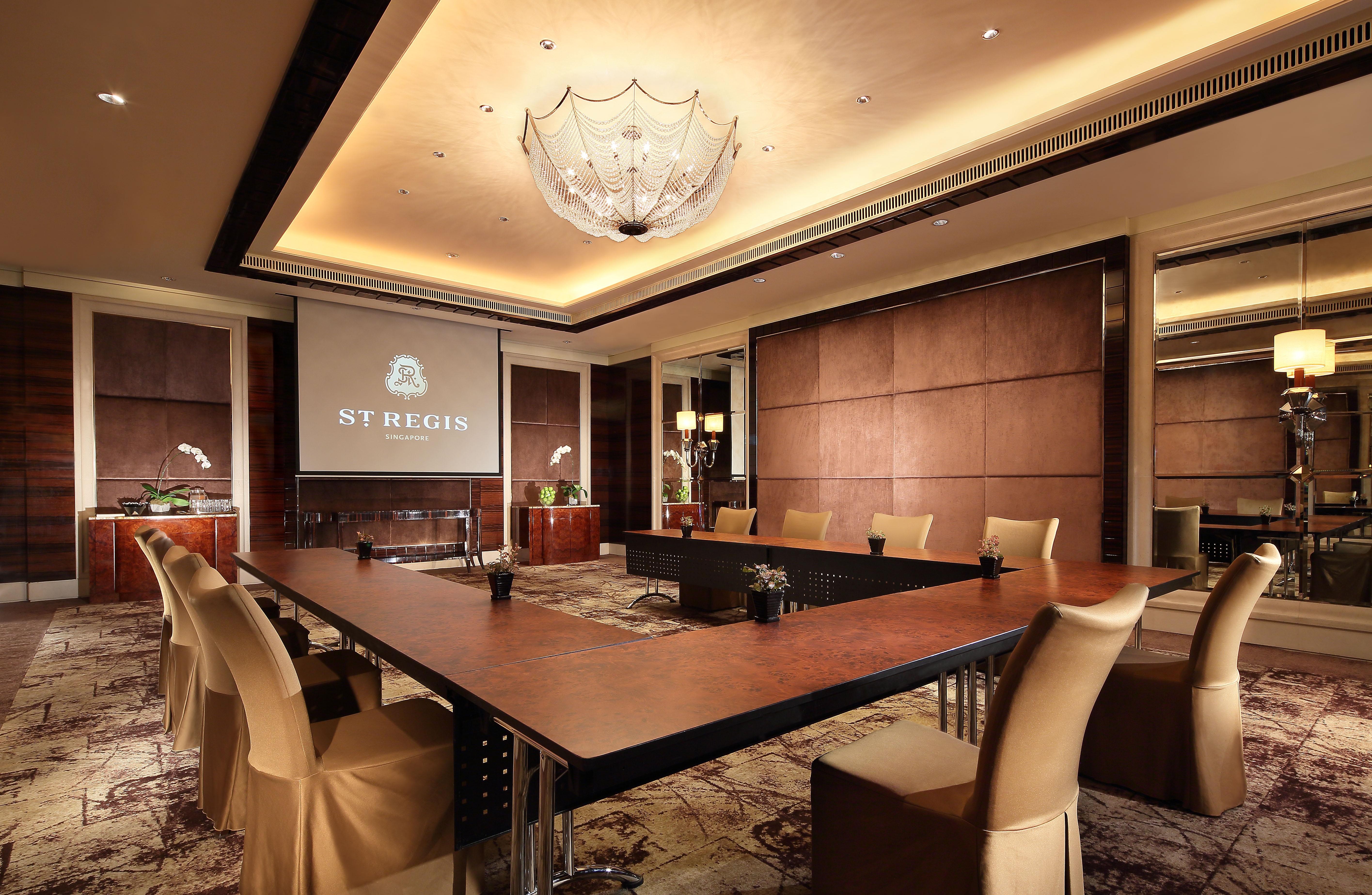 The St. Regis 5*