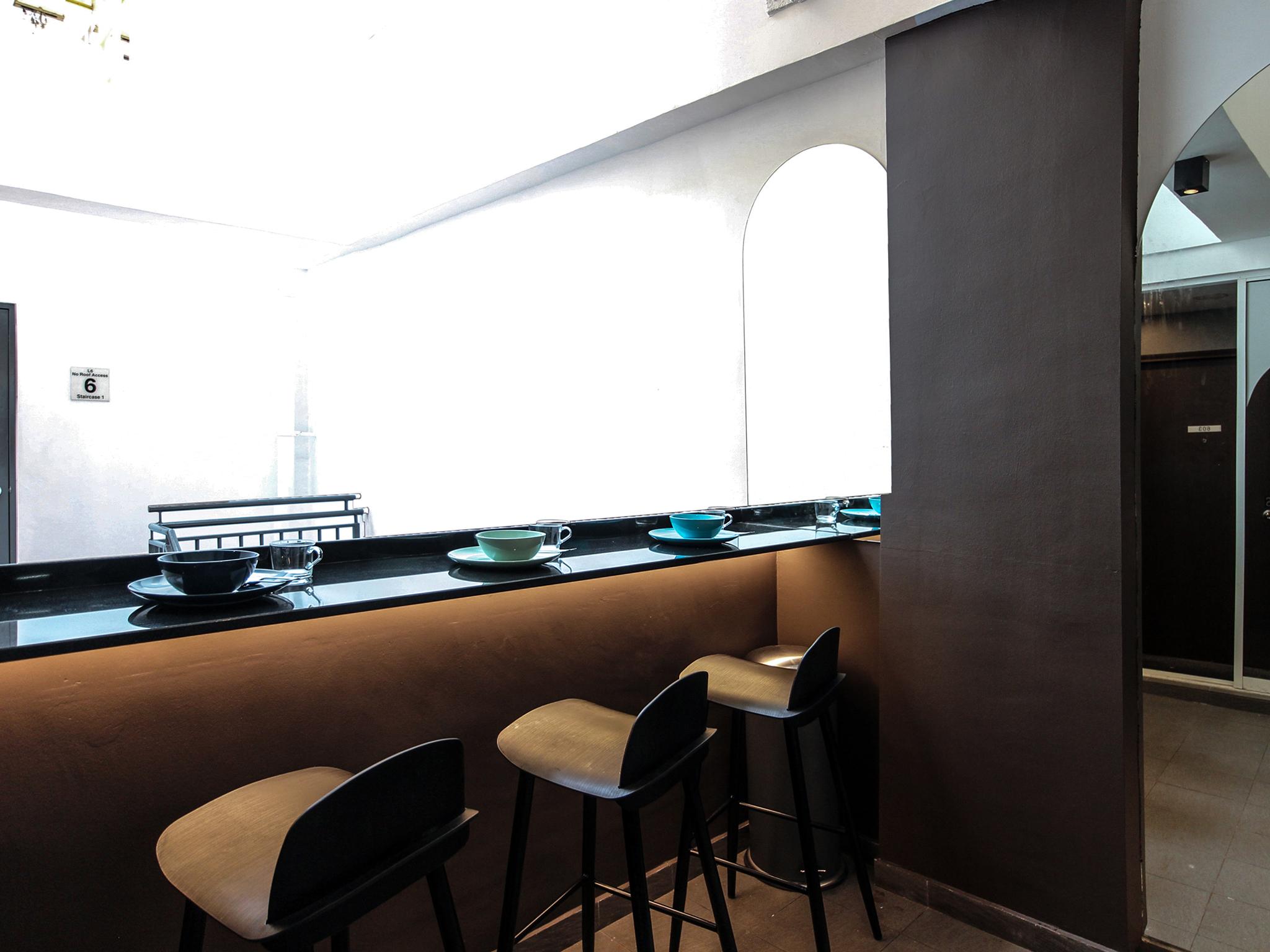 85 Garden Hotel Singapura