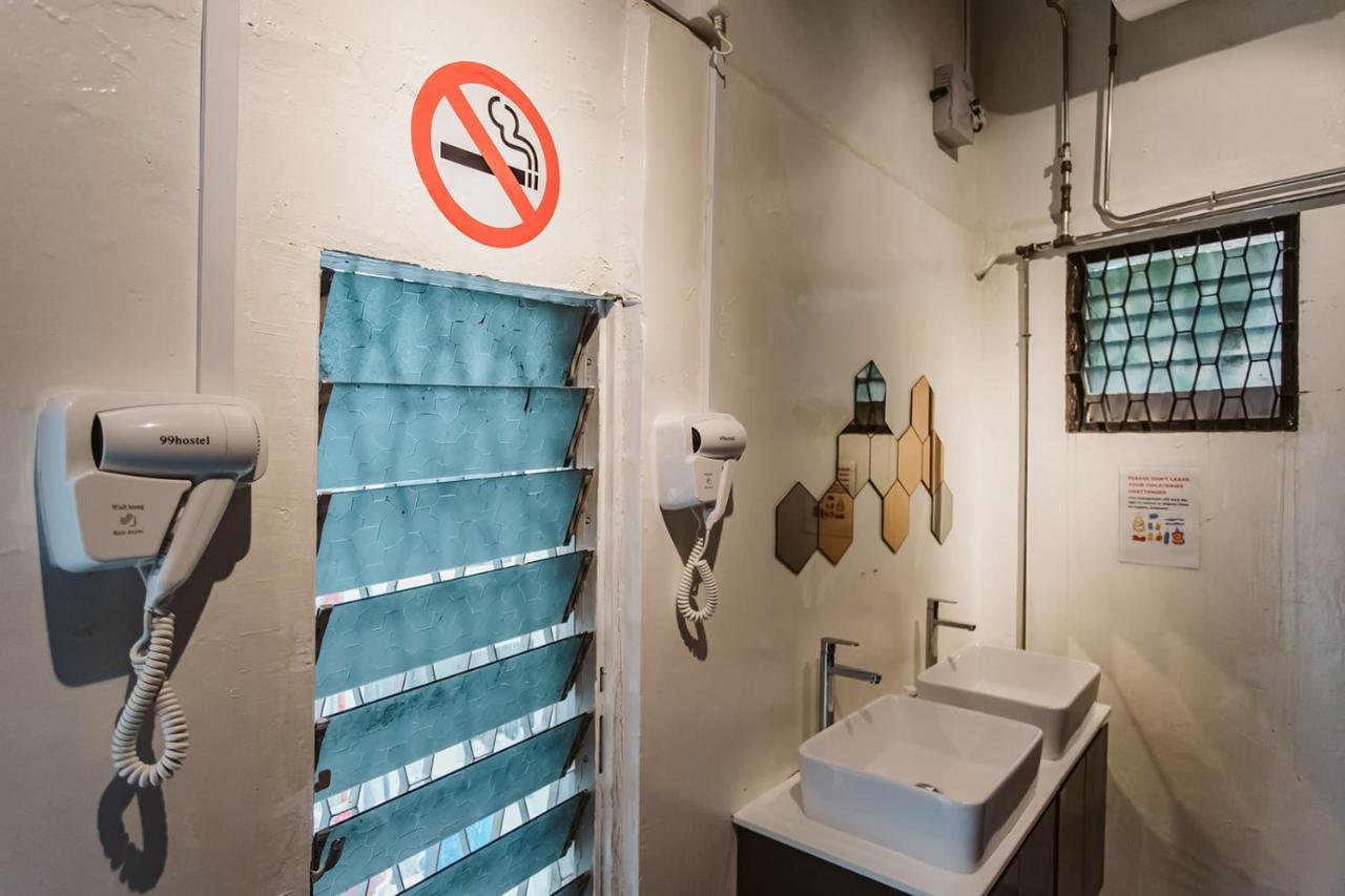 7 Wonders @ Boat Quay Hostel Singapore