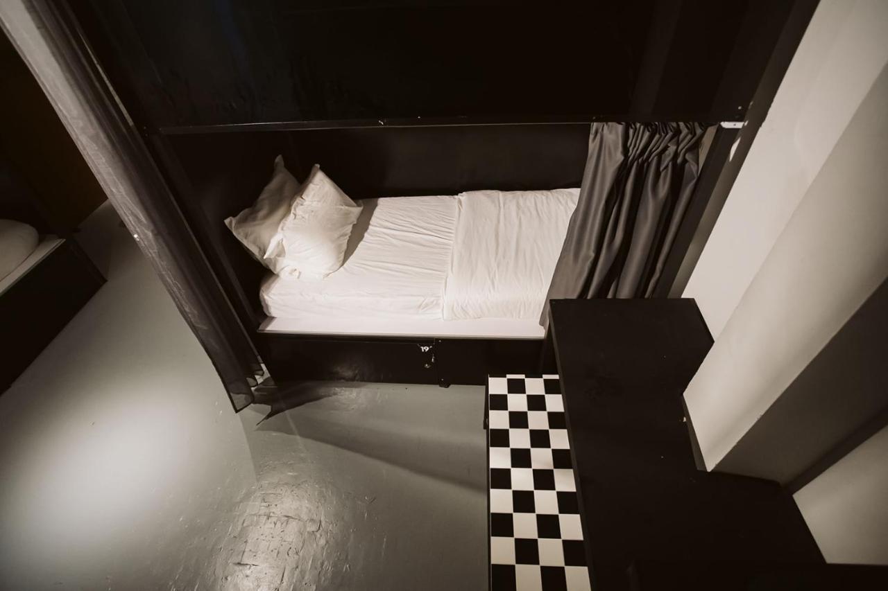 7 Wonders @ Boat Quay Hostel Singapore