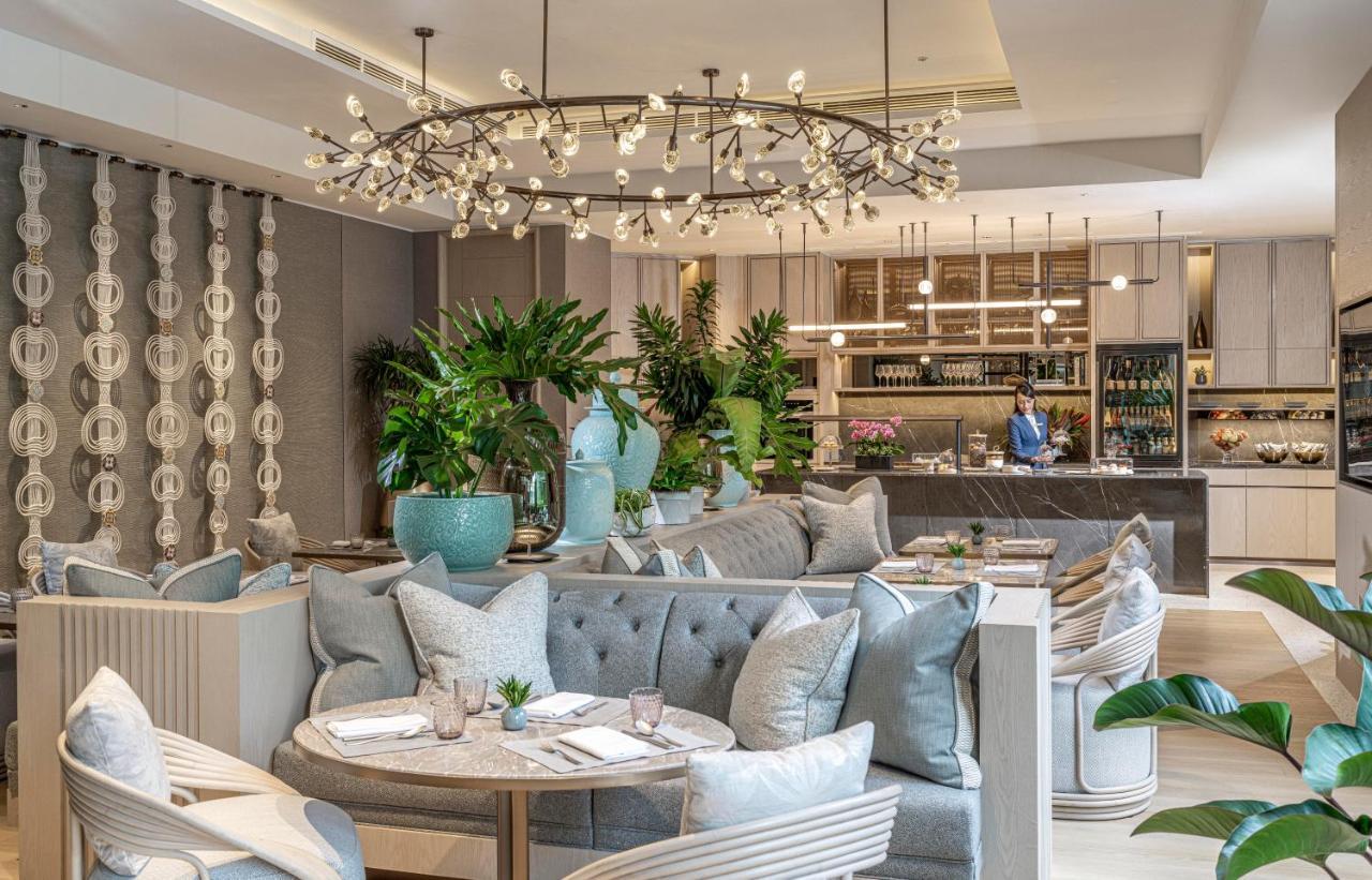 Four Seasons 5*