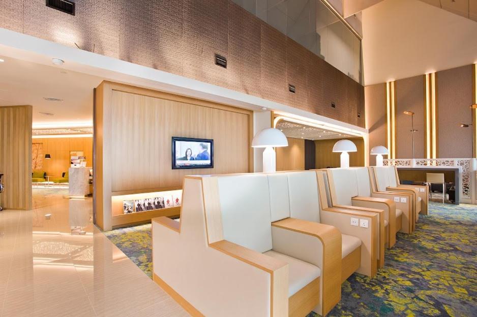 Hotel Ambassador Transit Lounge Terminal 2