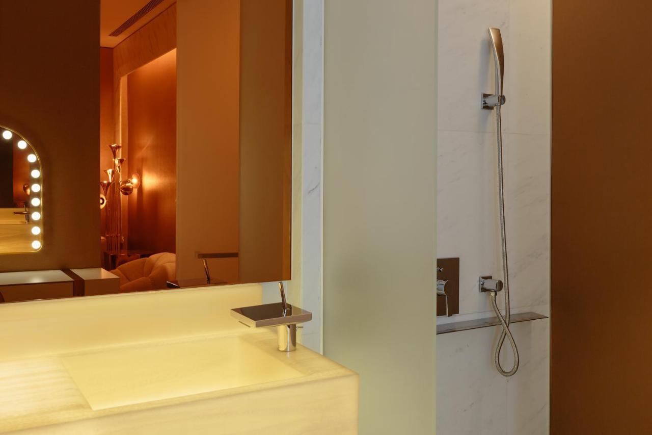 Hotel Naumi Singapore