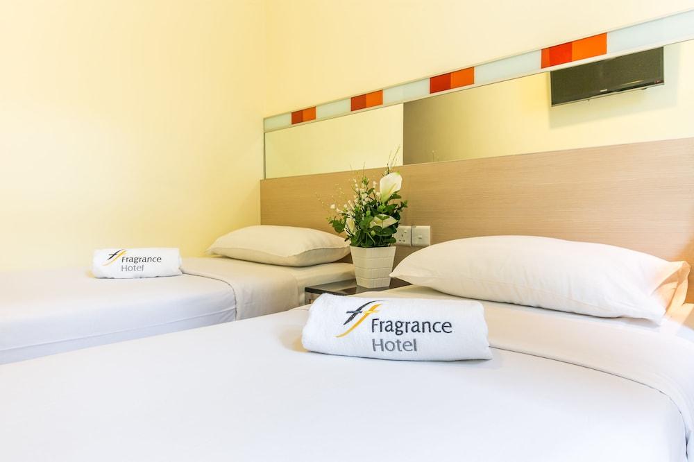 Fragrance - Oasis Hotel 2*