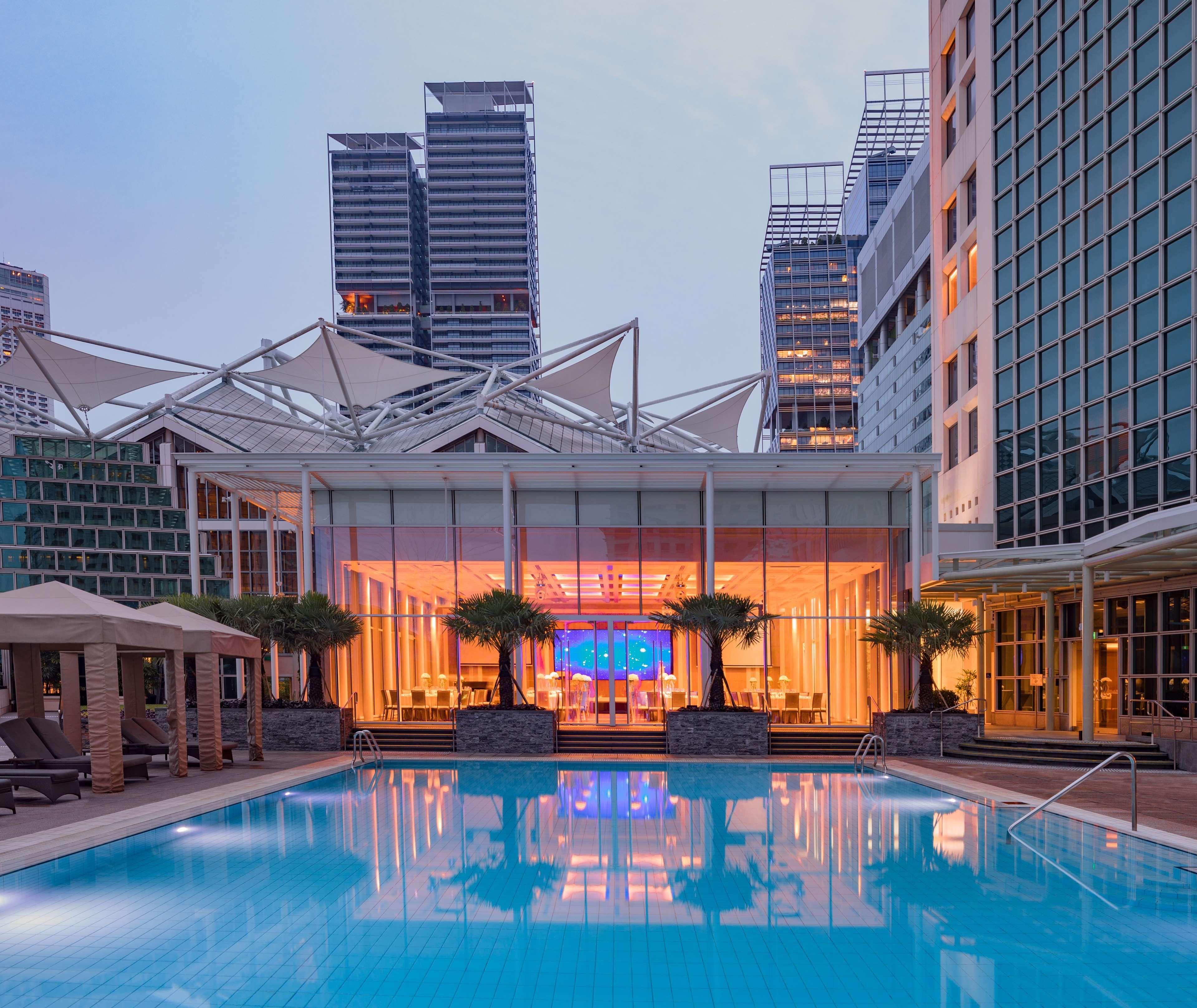 Hotel Conrad Marina Bay 5*