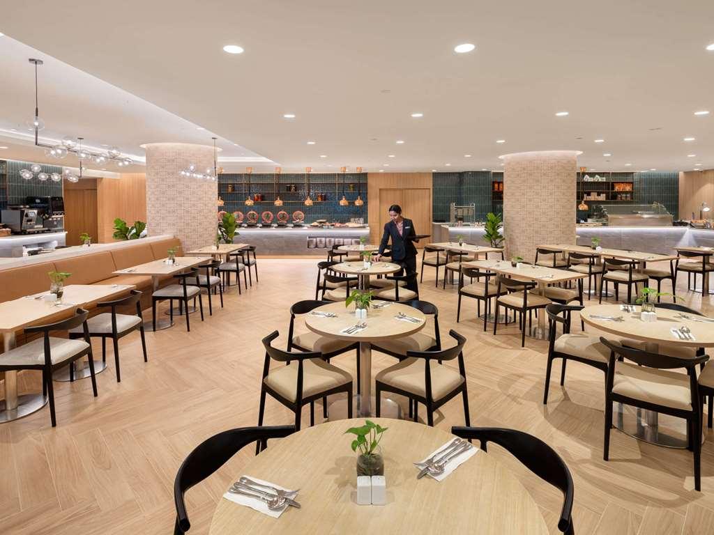 Grand Mercure Roxy Hotel 4*