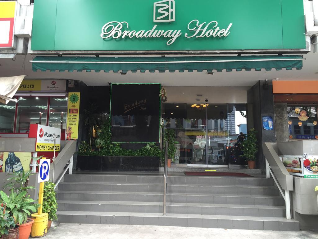 L At Broadway Hotel