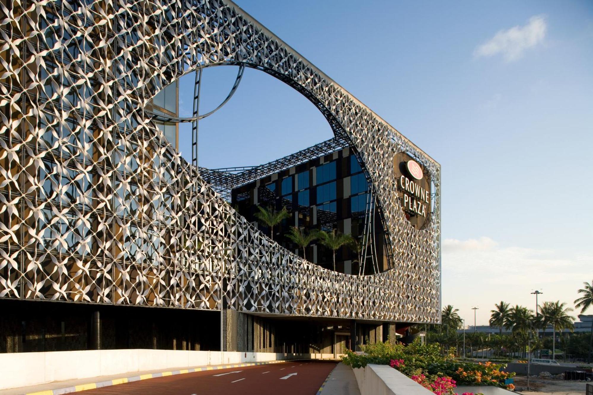 Crowne Plaza Changi Airport By Ihg 5* Singapore