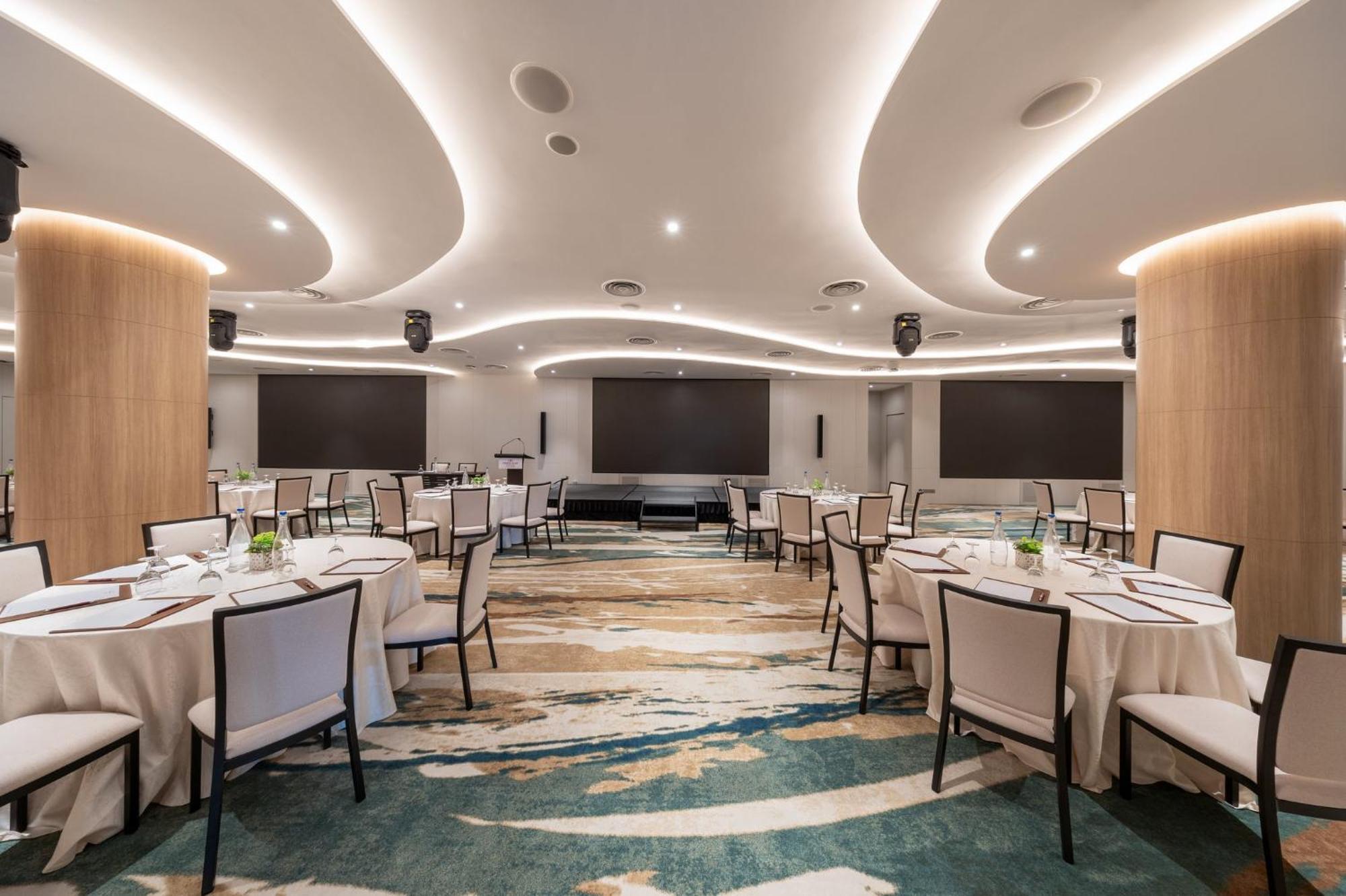 Crowne Plaza Changi Airport By Ihg 5* Singapore