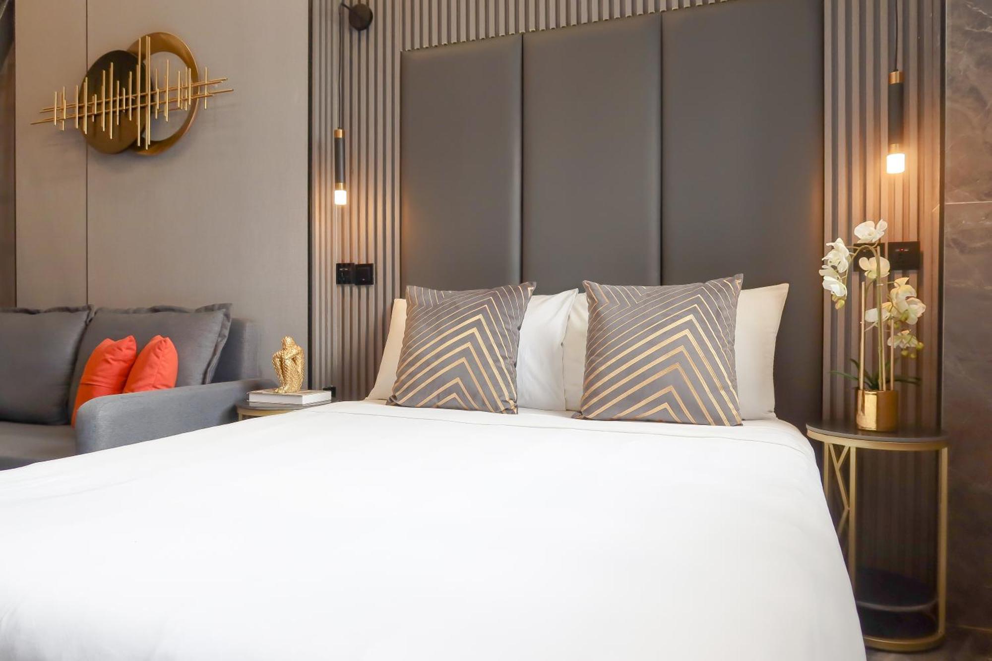 R Residences Singapore