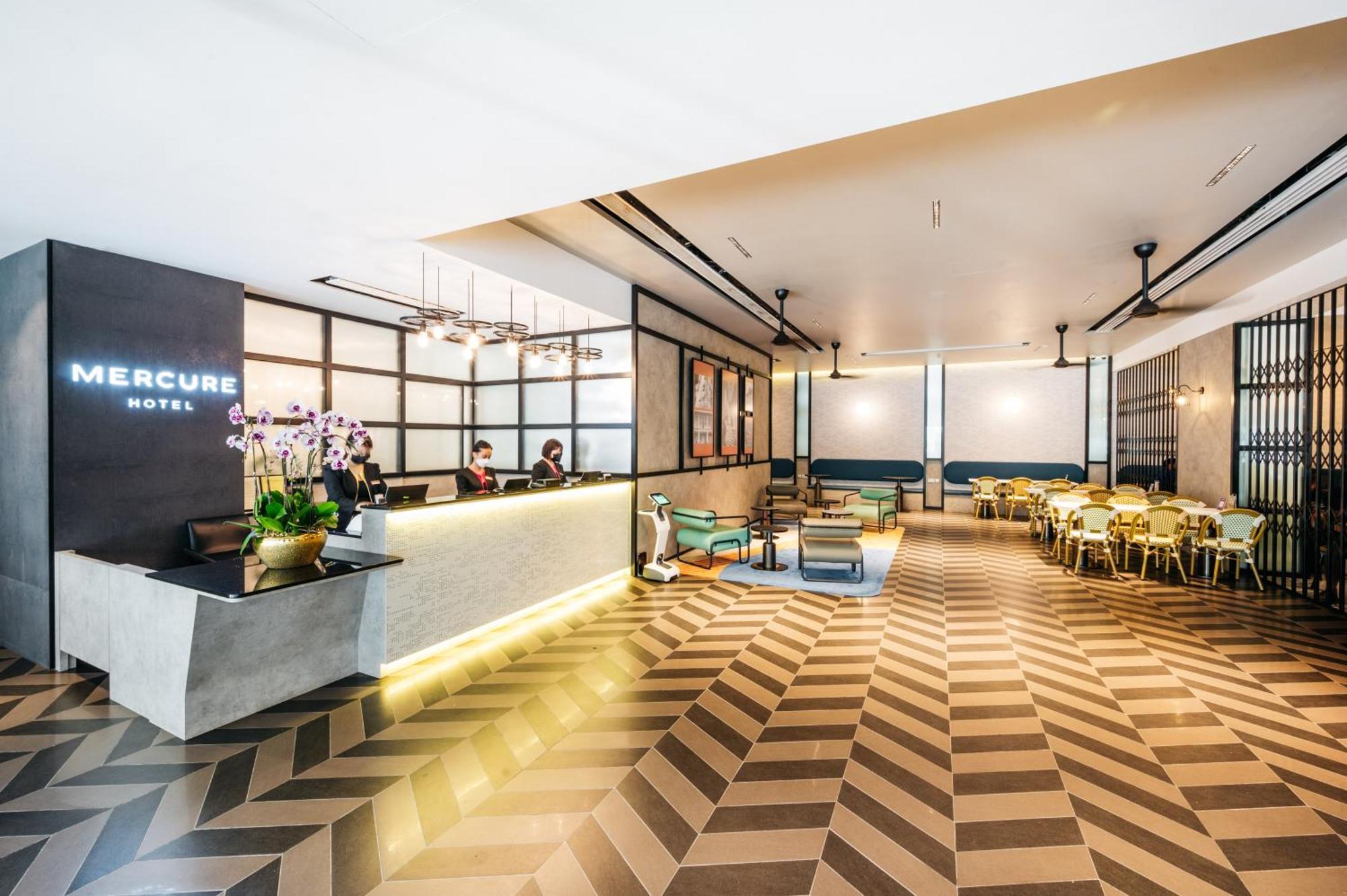 Mercure Tyrwhitt Hotel