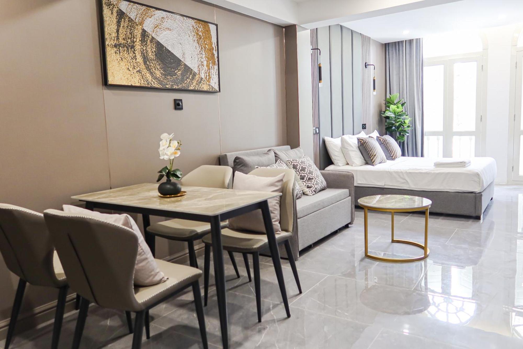 R Residences Singapore