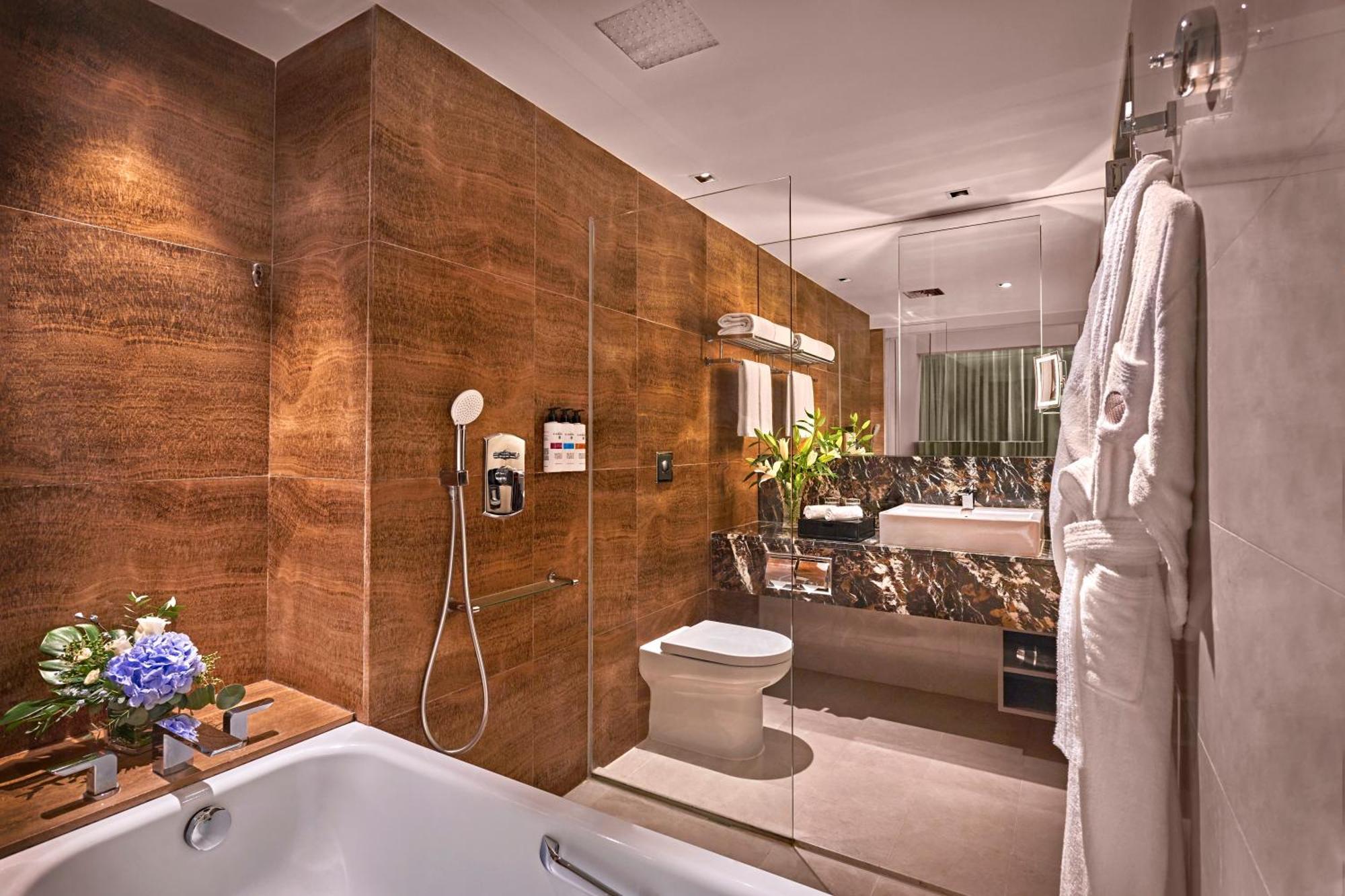 Pullman Orchard Hotel