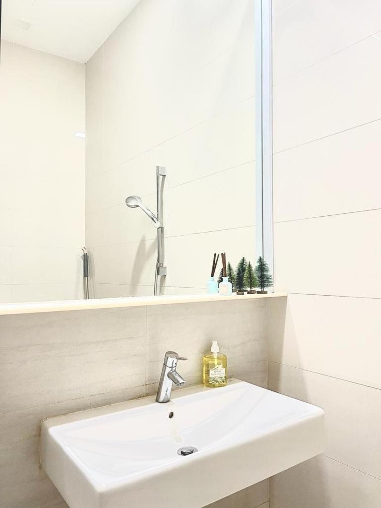 Pangsapuri 2 Bedroom With View Near Subway In *