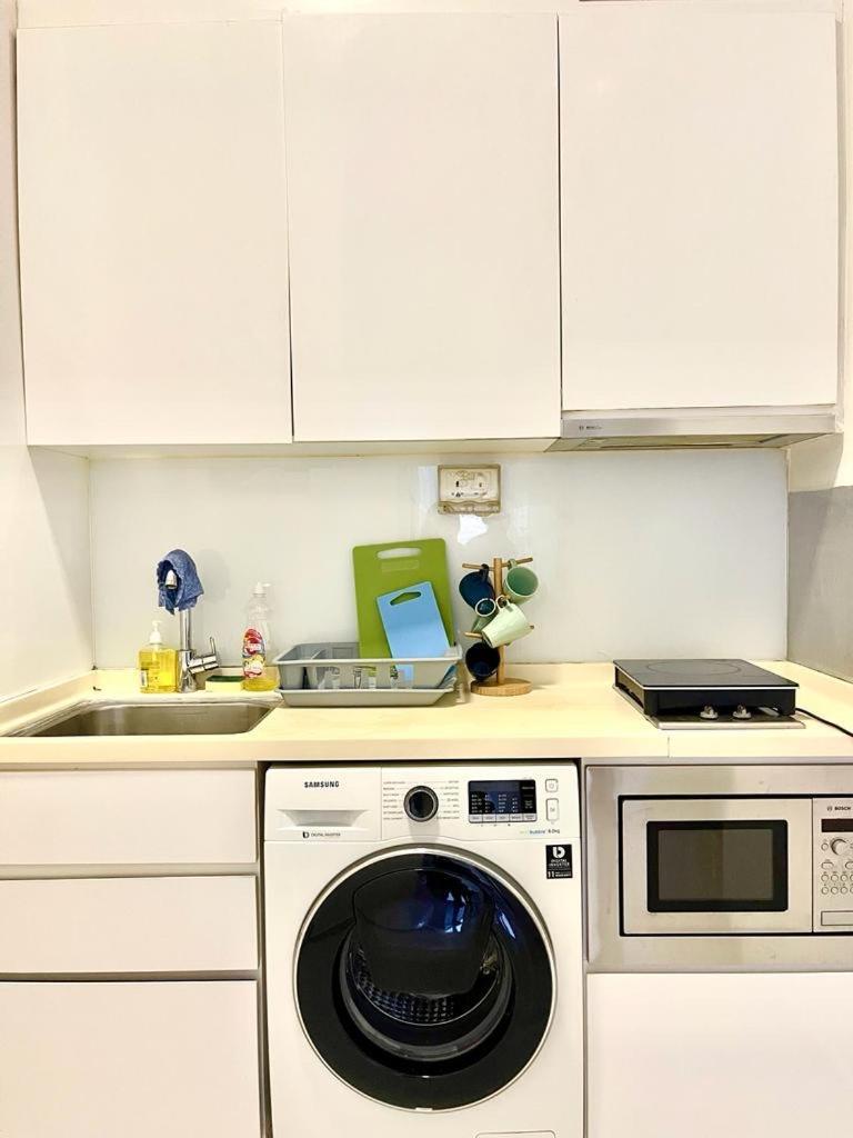 2 Bedroom With View Near Subway In Pangsapuri Singapura