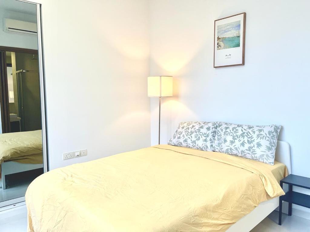 2 Bedroom With View Near Subway In Singapura