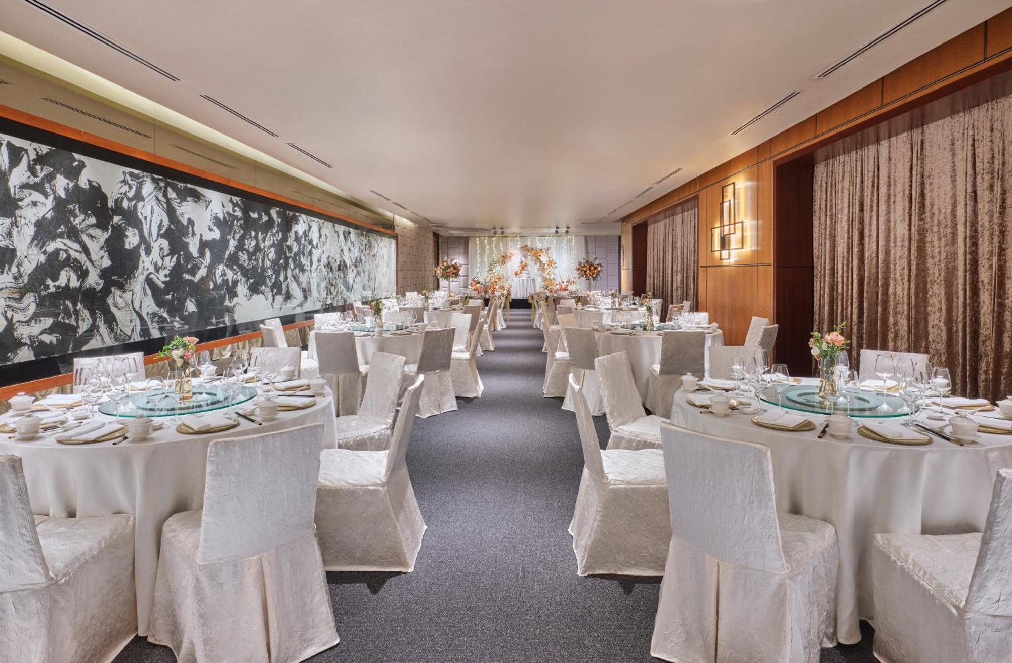 Marriott Tang Plaza Hotel 5*
