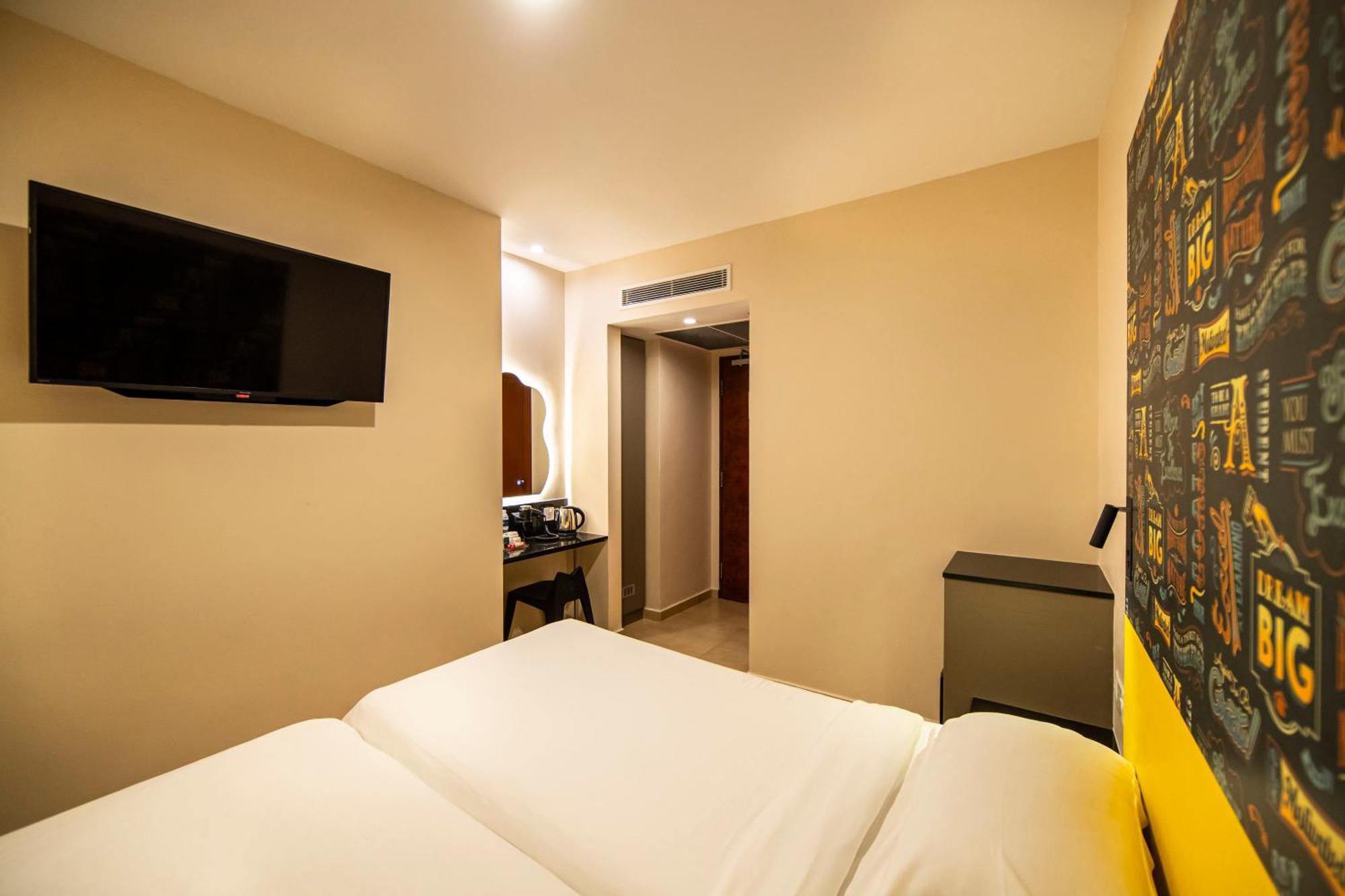 Hotel Fragrance - Oasis Singapore