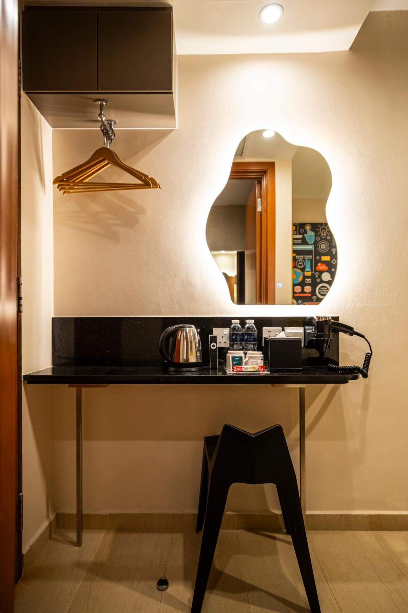 Hotel Fragrance - Oasis 2*