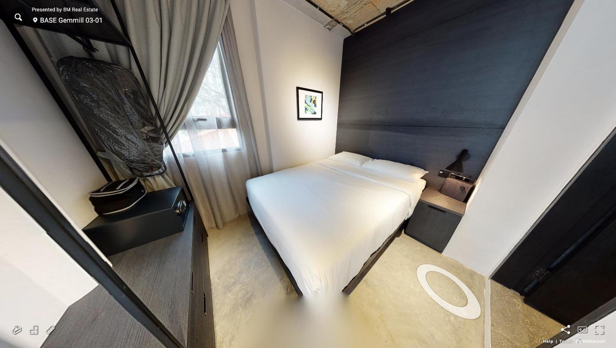 Base Residences Gemmil Lane Apartemen