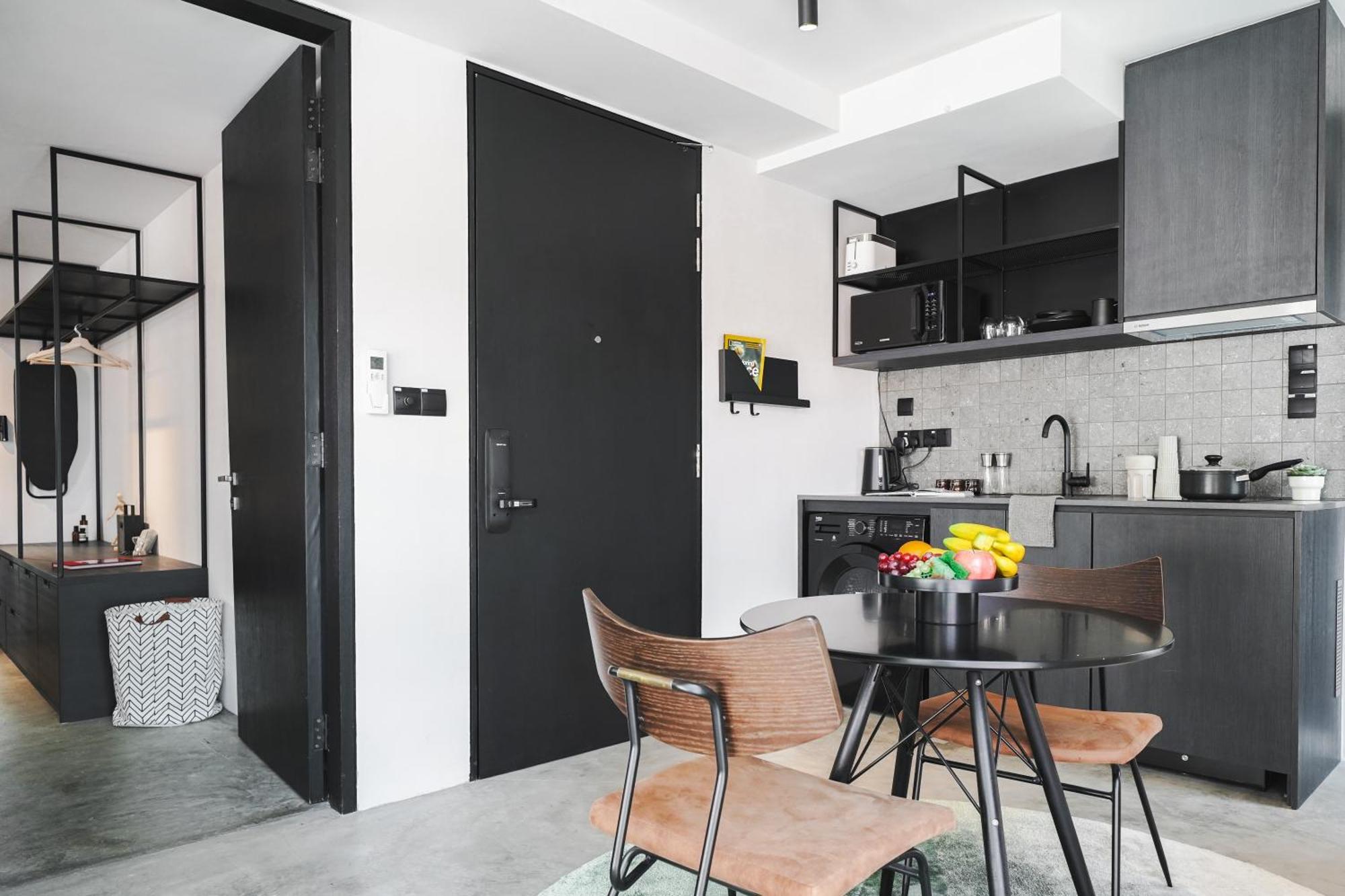 Apartemen Base Residences Gemmil Lane Singapore
