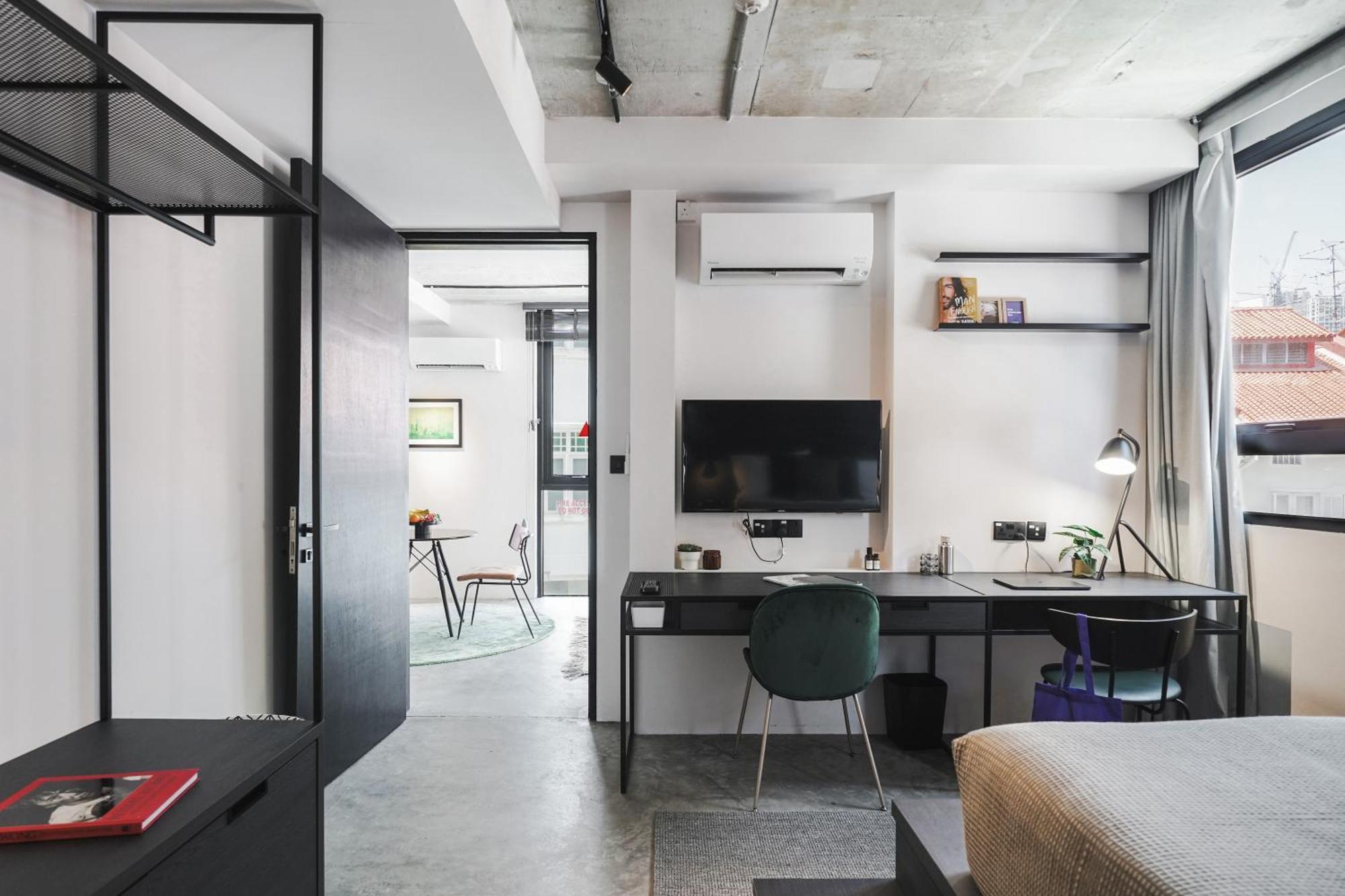 Base Residences Gemmil Lane Apartemen *
