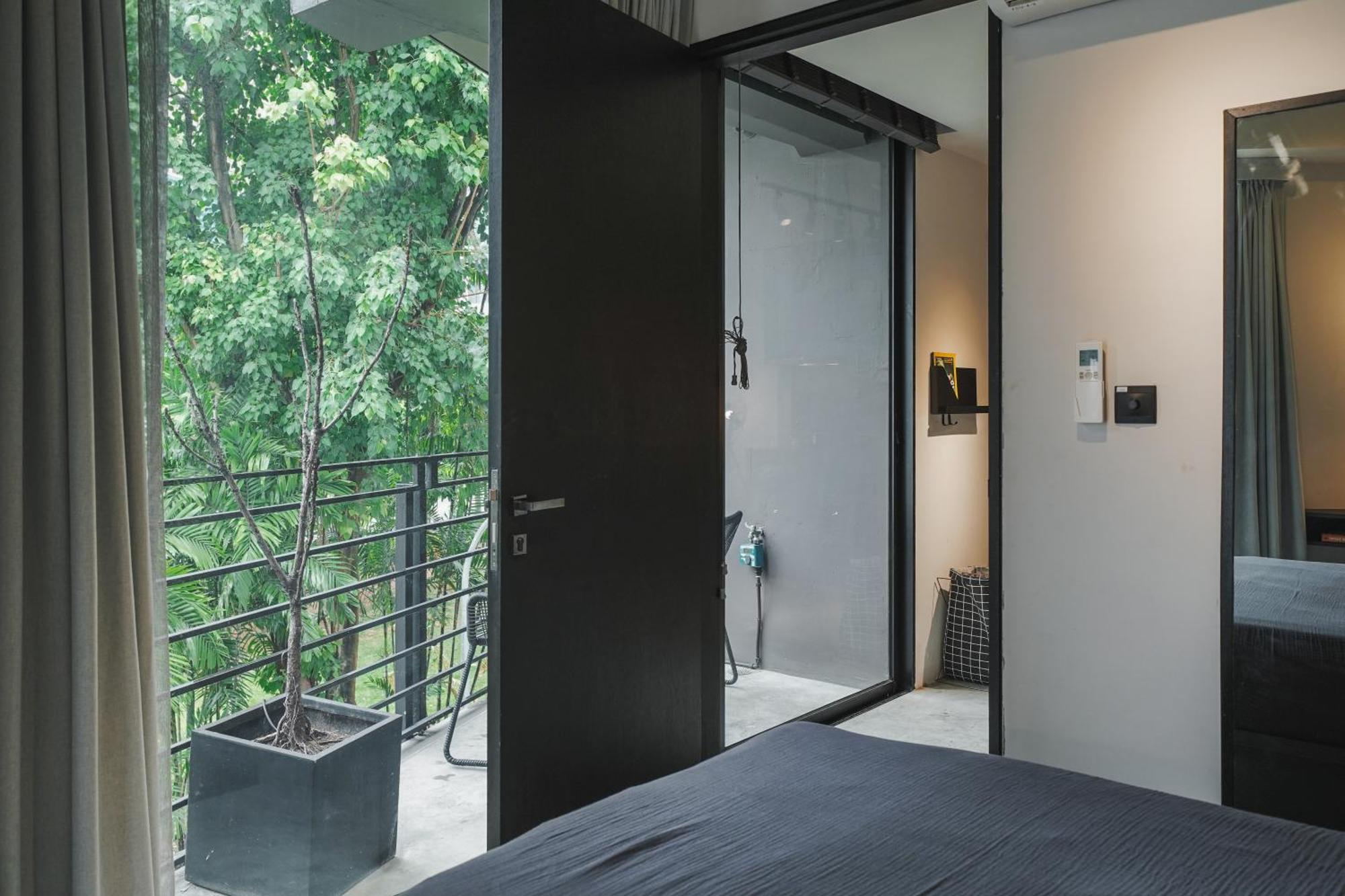 Apartemen Base Residences Gemmil Lane Singapore