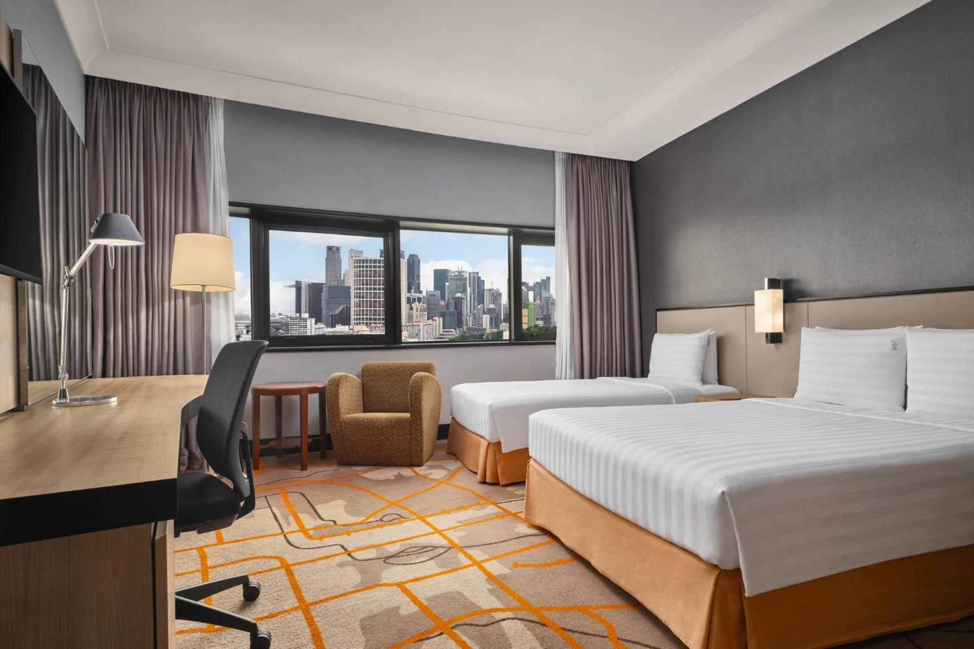 Holiday Atrium By Ihg Hotel 4*